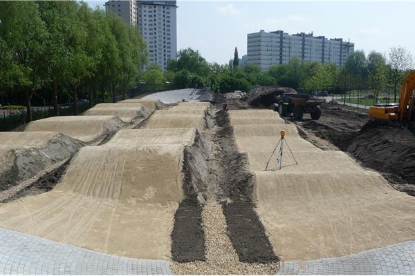 Aanleg BMX-piste - Sportinfrabouw NV